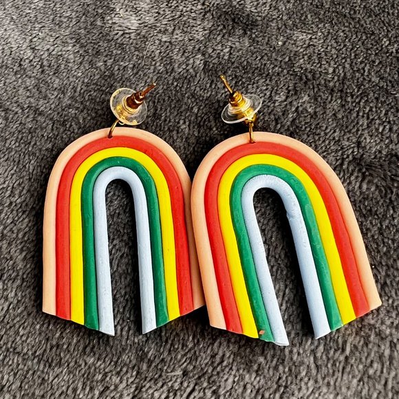 Rainbow Dangle Earrings Gold Tone Bright Colors Clay Pierced - Picture 5 of 6